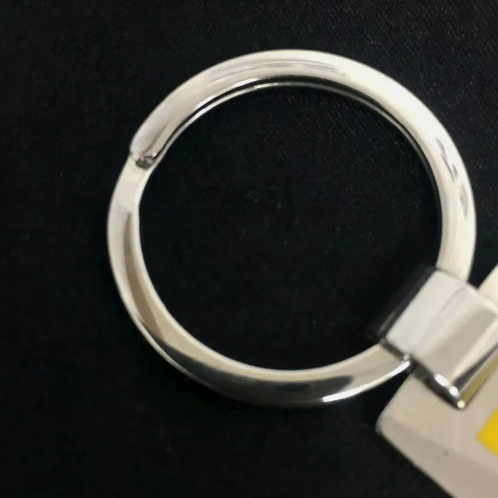 AUTHENTIC PRADA KEY RING TOP KEY HOLDER SILVERTONE/A1869